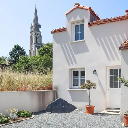 Nice In With Kitchen * Saint-Viaud